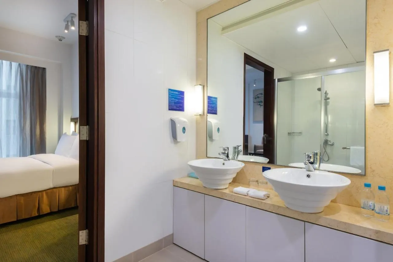 Holiday Inn Express Hong Kong Soho, An Ihg Hotel