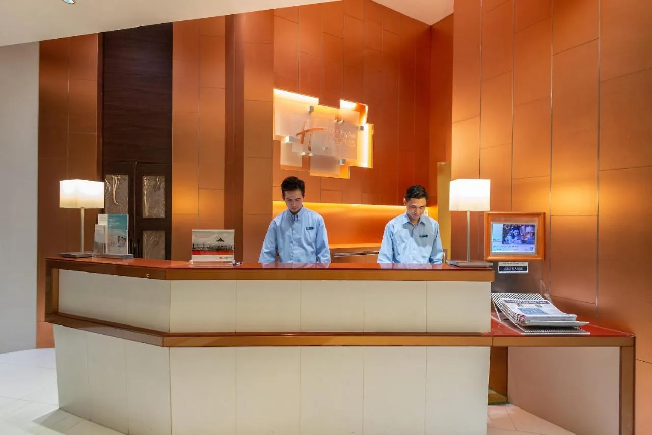 Holiday Inn Express Hong Kong Soho, An Ihg Hotel