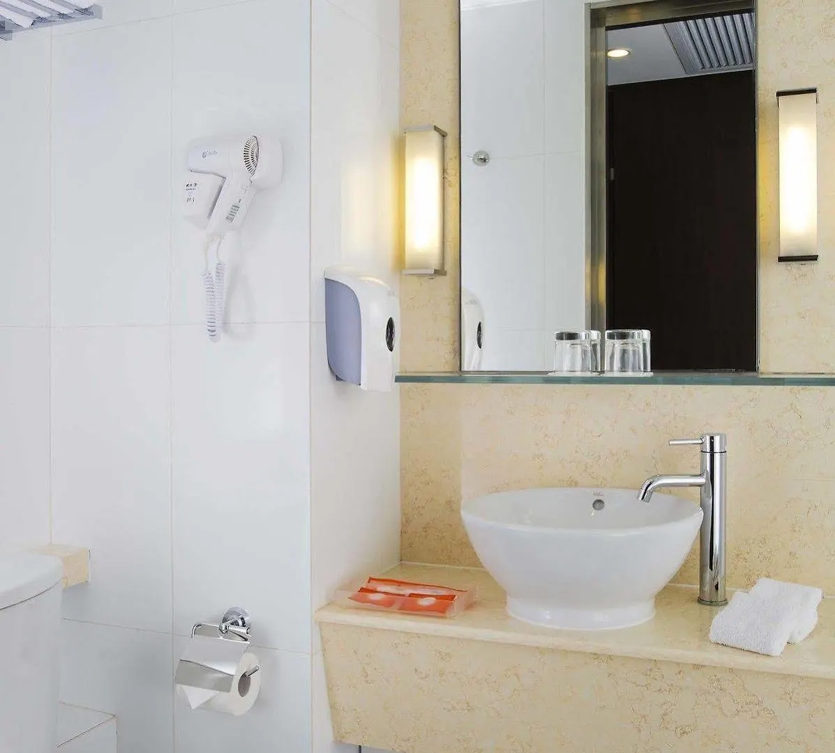 Holiday Inn Express Hong Kong Soho, An Ihg Hotel
