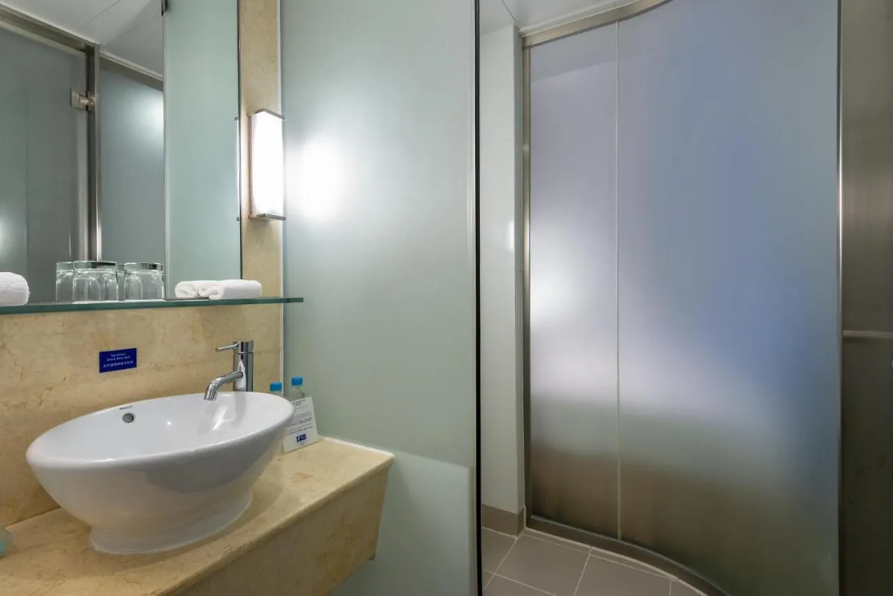 Holiday Inn Express Hong Kong Soho, An Ihg Hotel