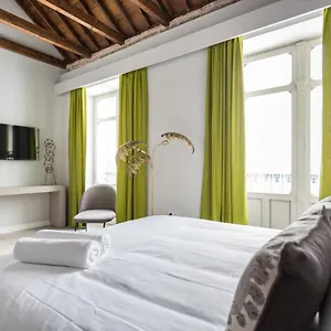 https://weys-home-suites.es-andalucia.com