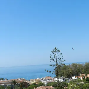 https://pedregalejo-room.1costadelsol.com